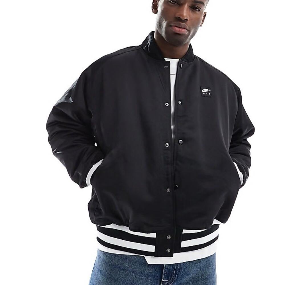 Nike Air NWT Varsity Therma-Fit Bomber Jacket Black Men’s Medium Oversized